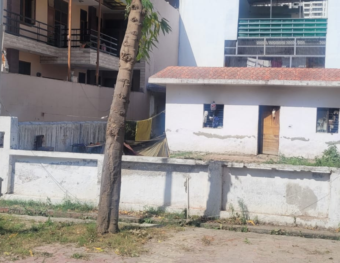 6 bhk Bungalow for Sale in Sector 31 Noida