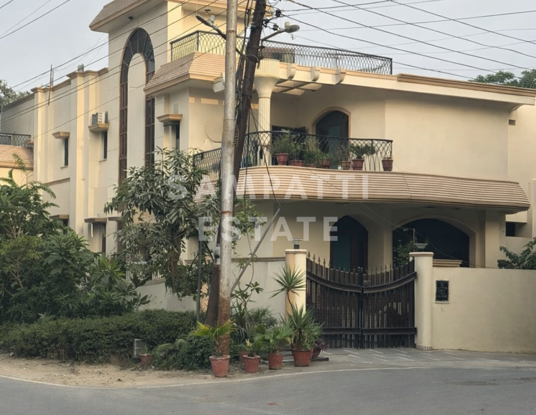 Corner Kothi for Sale in Sector 50 Noida