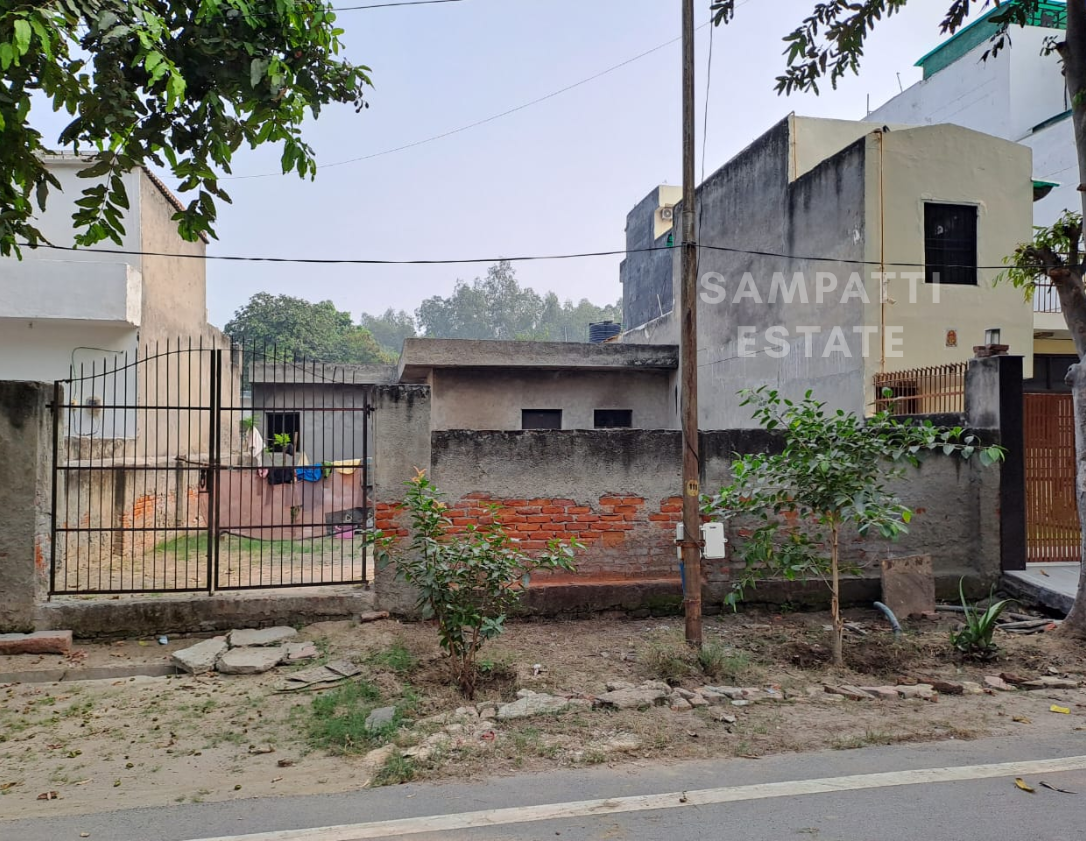 Plot for sale in Sector 93B Noida